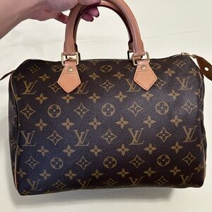 Louis Vuitton Monogram Speedy 30